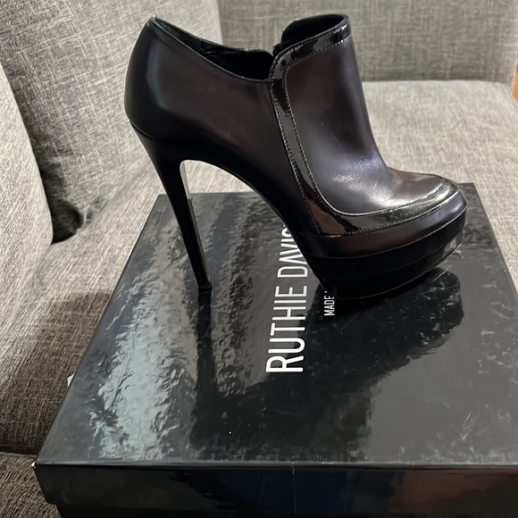 Ruthie Davis stilettos - Picture 2 of 5